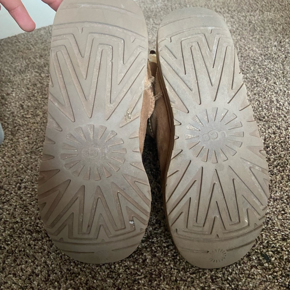 UGG boots - Picture 2 of 7